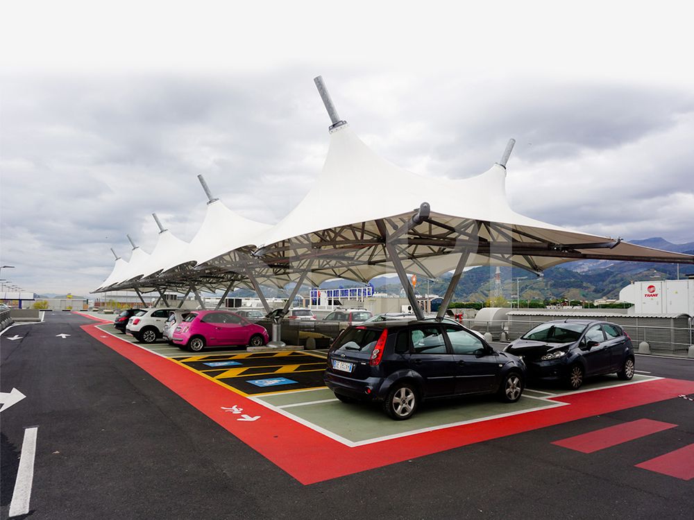 尼泊爾帽頂停車棚